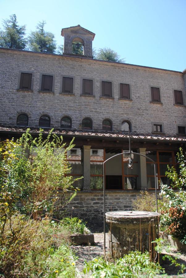 Oasi San Francesco - Casa Per Ferie Hotel Chiusi della Verna Exterior photo